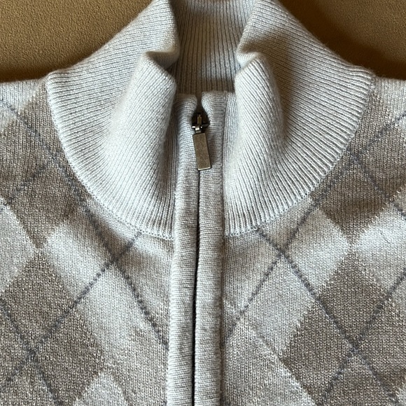 Princess of Scotland cashmere sweater - Picture 3 of 10